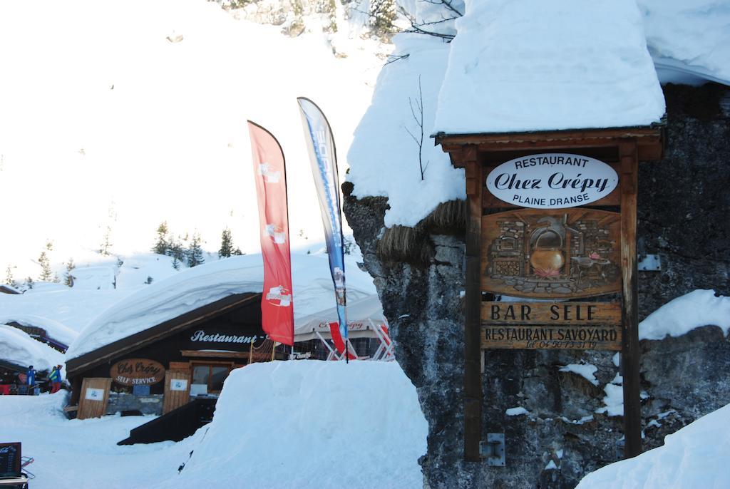 Hotel Les Combelles Châtel Extérieur photo