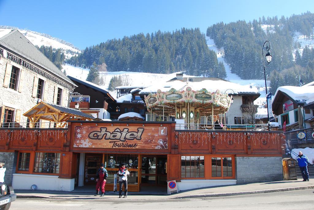 Hotel Les Combelles Châtel Extérieur photo
