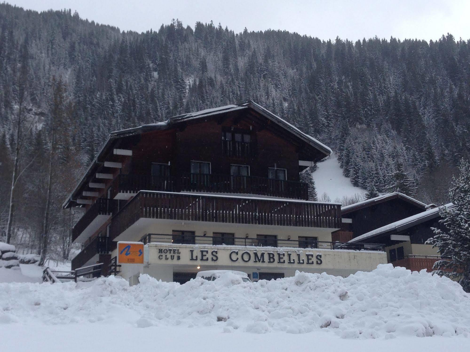 Hotel Les Combelles Châtel Extérieur photo